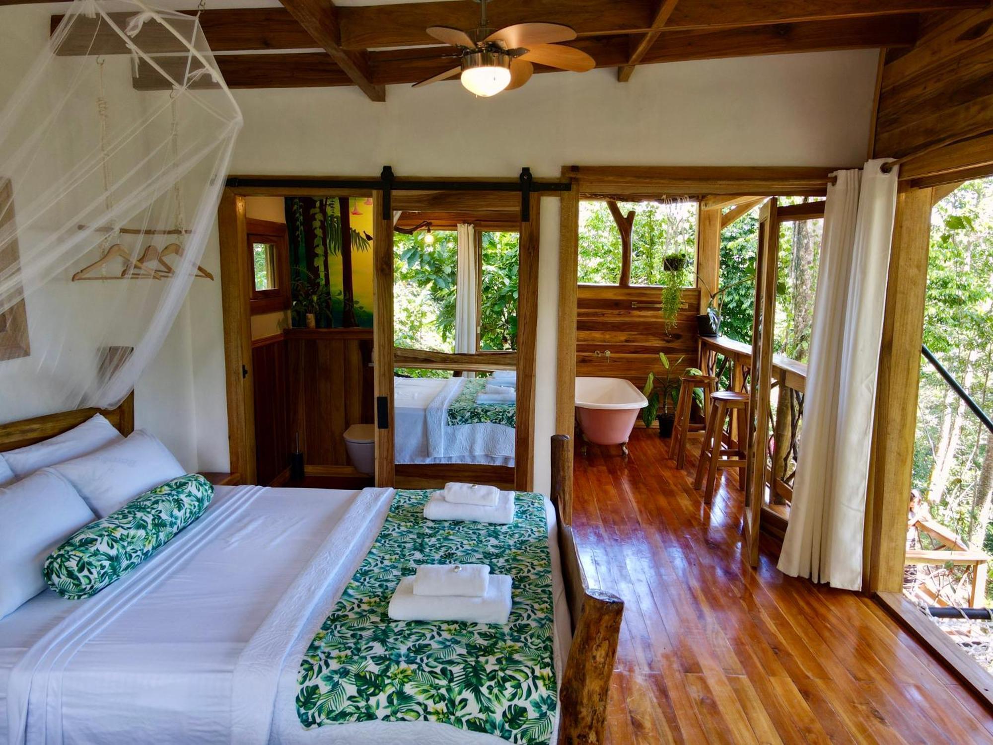 Jungle Spirit Treehouse Villa Cahuita Exterior foto