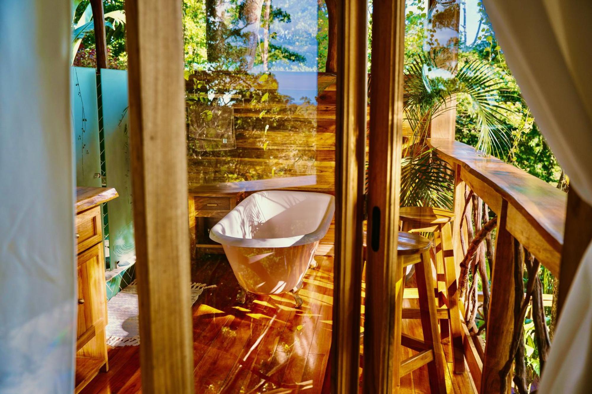 Jungle Spirit Treehouse Villa Cahuita Exterior foto