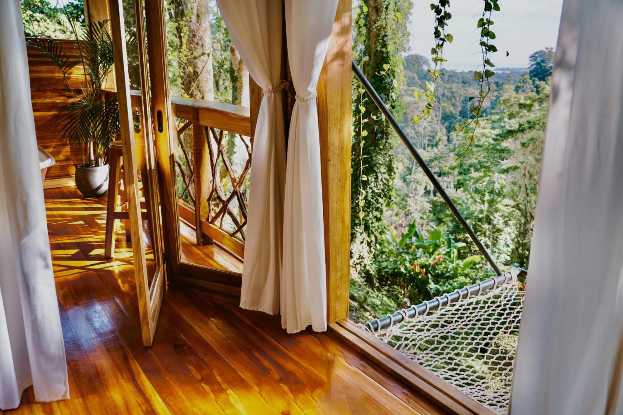 Jungle Spirit Treehouse Villa Cahuita Exterior foto